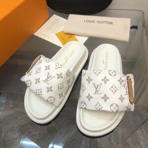 Louis Vuitton Pool Pillow Flat Comfort Mule